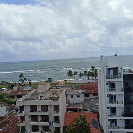 Marine Breeze Wellawatte Apartment Colombo Exterior photo