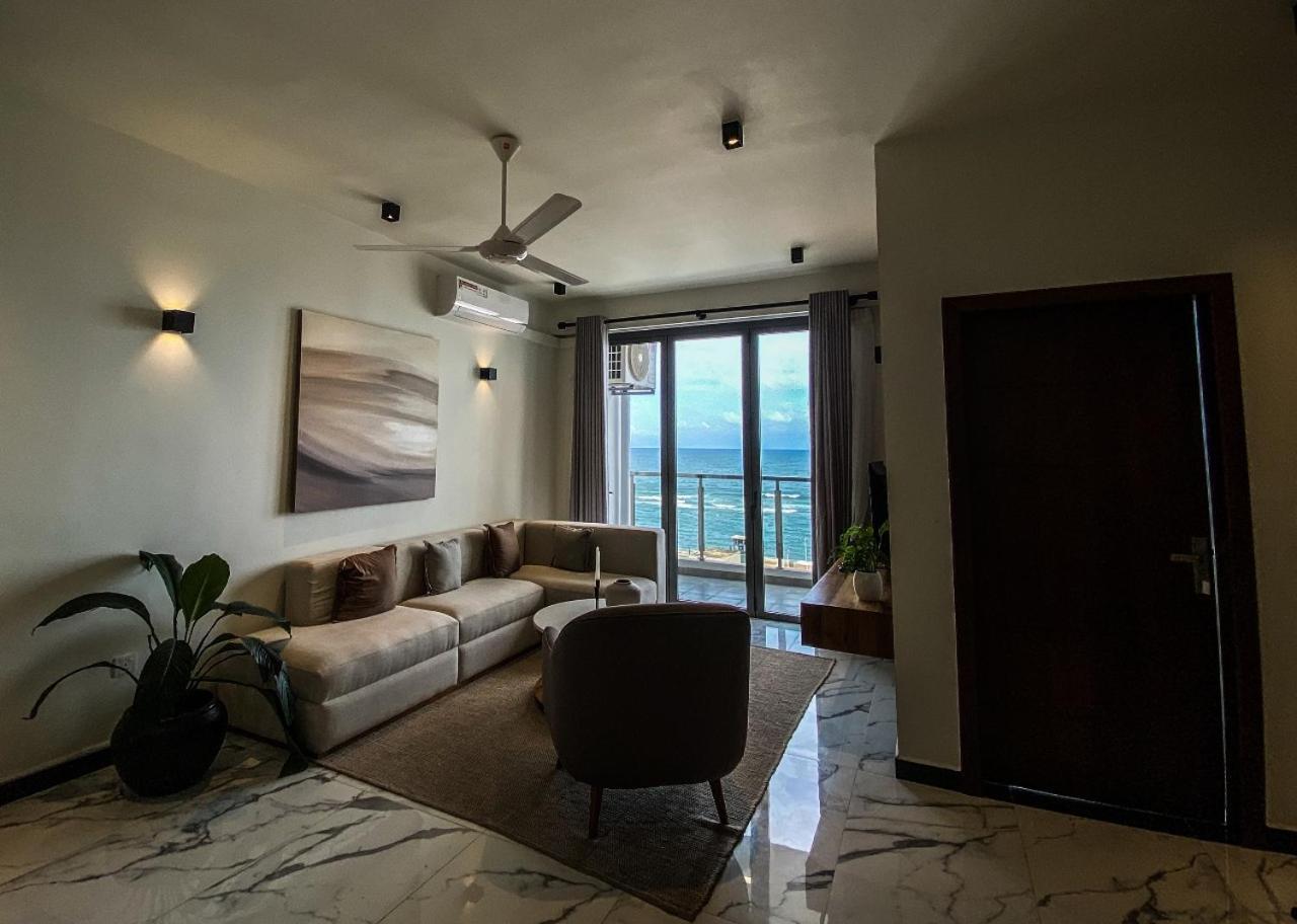 Marine Breeze Wellawatte Apartment Colombo Exterior photo