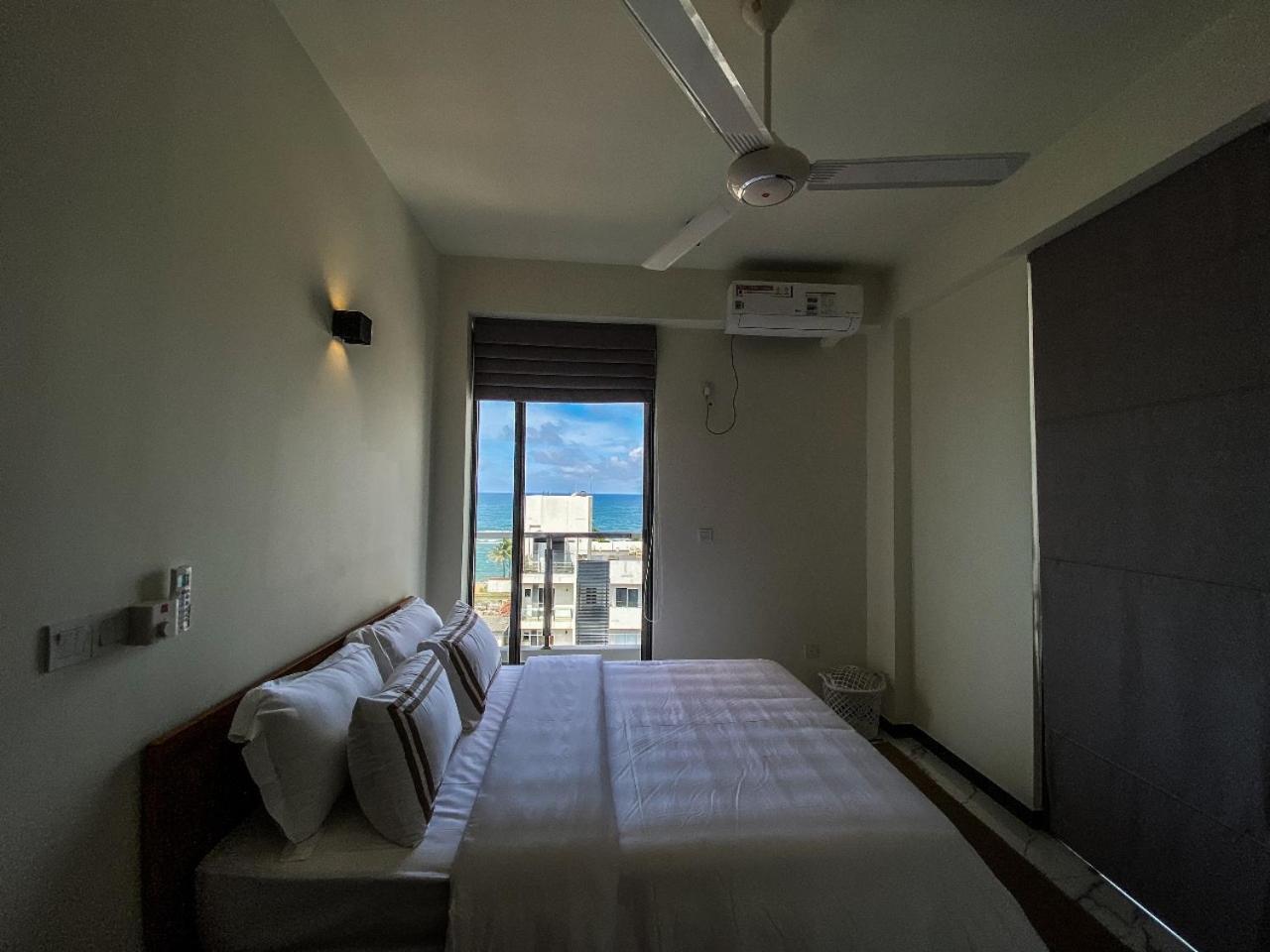 Marine Breeze Wellawatte Apartment Colombo Exterior photo